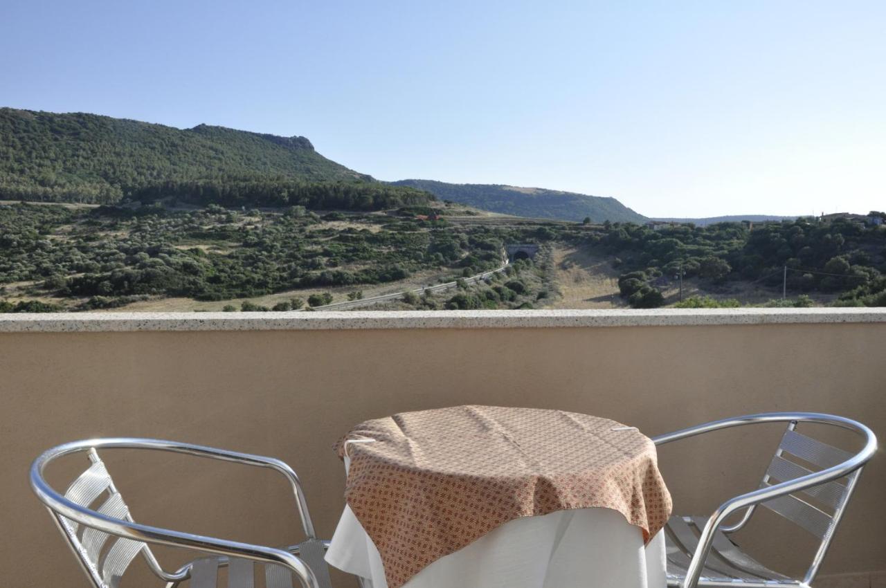 Bed & Breakfast Ajo A Casa Castelsardo Buitenkant foto