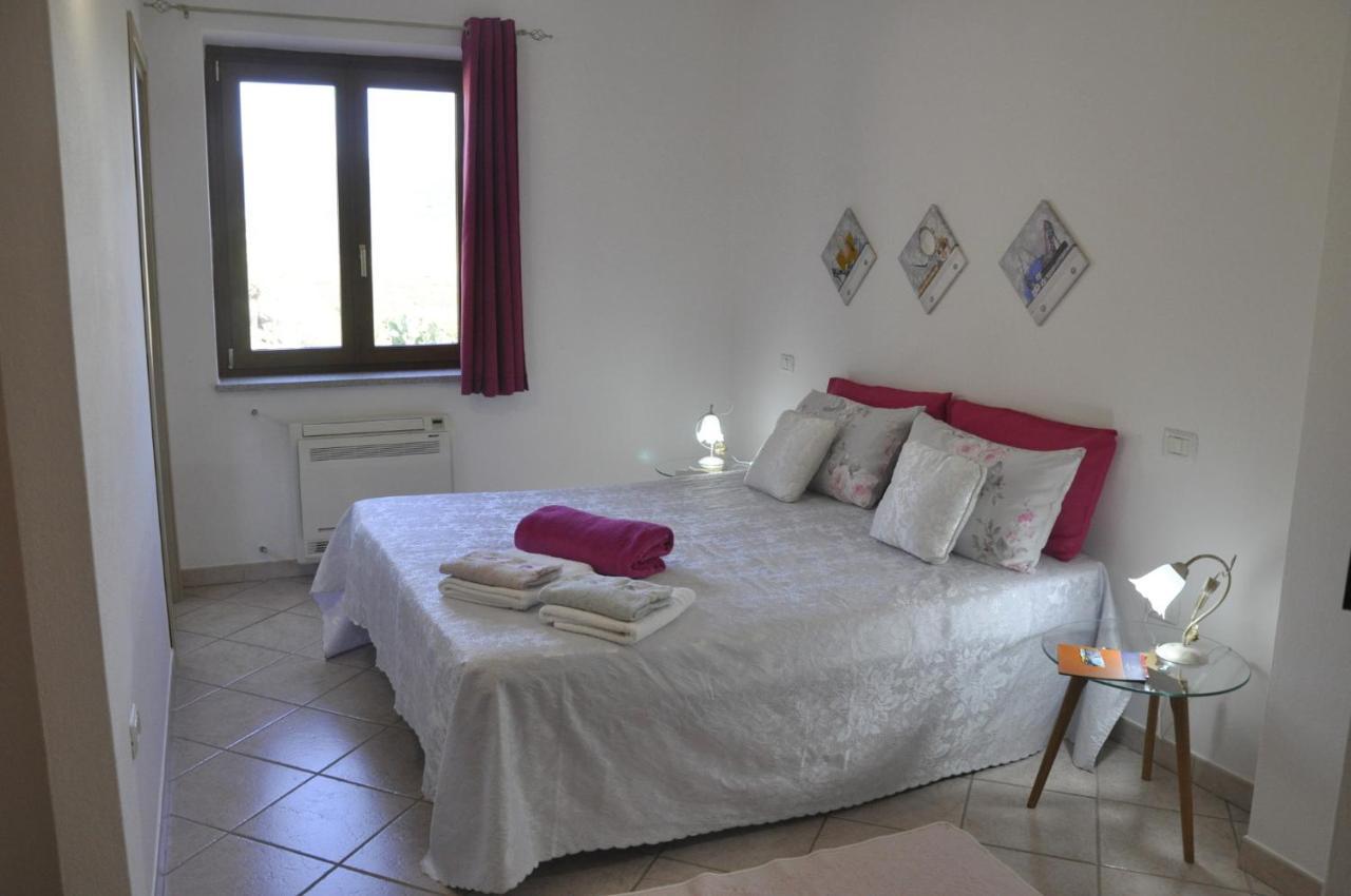 Bed & Breakfast Ajo A Casa Castelsardo Buitenkant foto